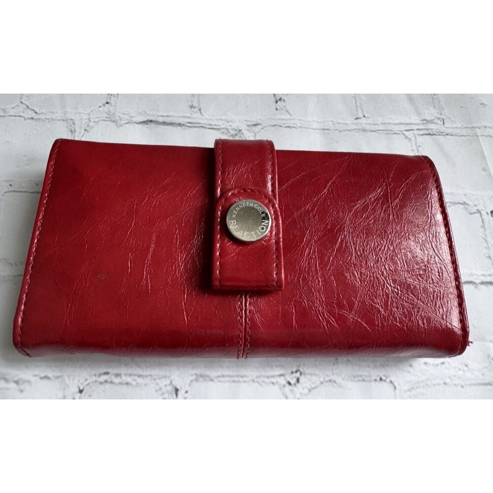 Kenneth Cole Reaction Red  Faux Leather Wallet Clutch